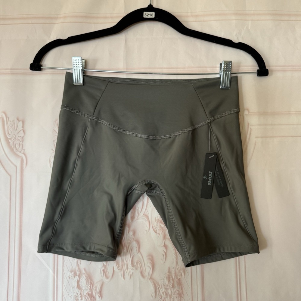 SKIMS Compression Performance Biker Shorts Mid Waisted Gunmetal Size XS NWT